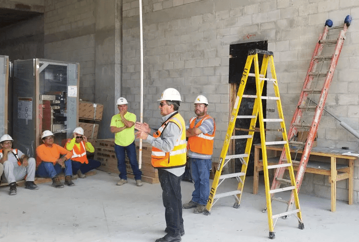 On-Site vs Classroom Ladder Safety Training: Which One Actually Reduces Workplace Accidents?